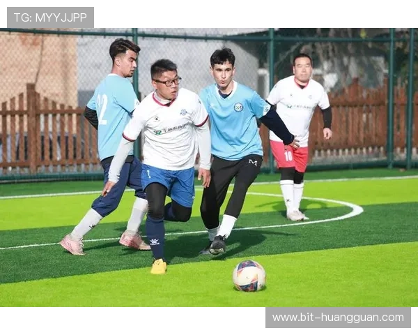 皇冠真人足球多元化的玩法和丰富的赛事内容满足不同玩家需求